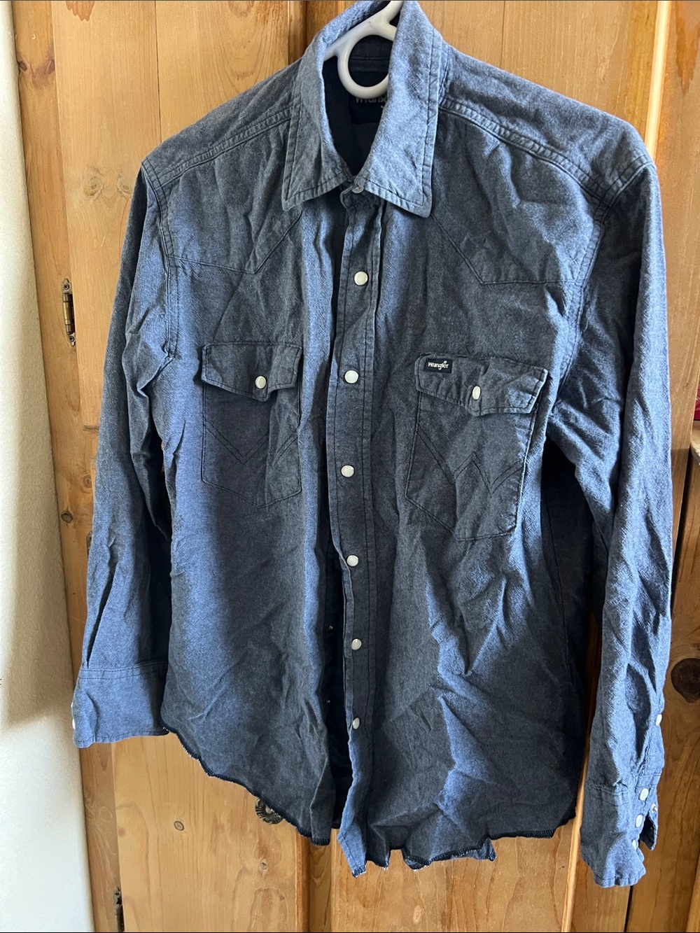 Wrangler Men's Casual Button-Down Shirt in Dark Blue